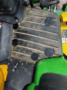 John Deere 1025r Floor Plugs